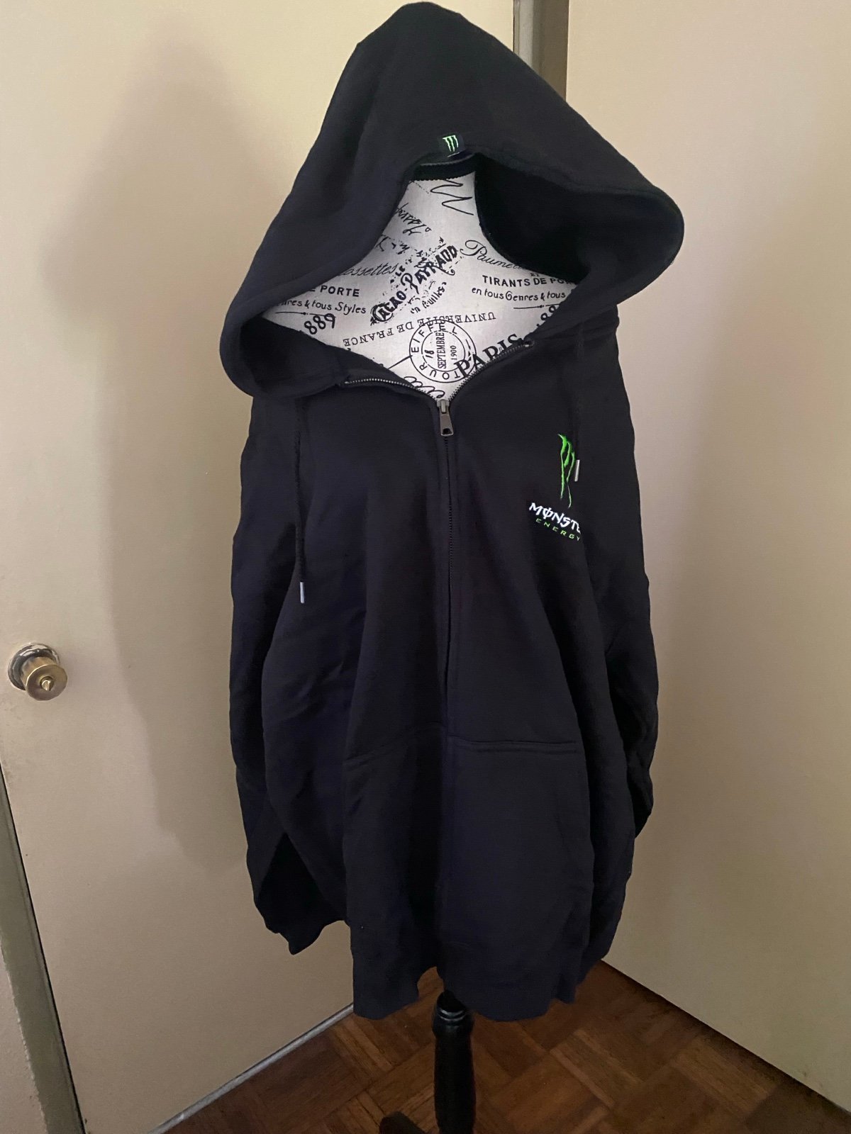 Monster Energy zip up hoodie NWOT XXXL