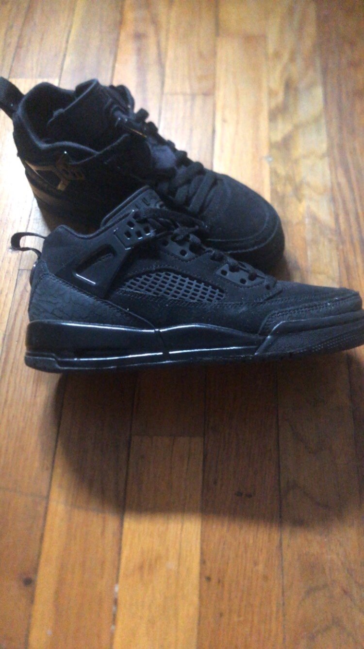 Black cat spizikes
