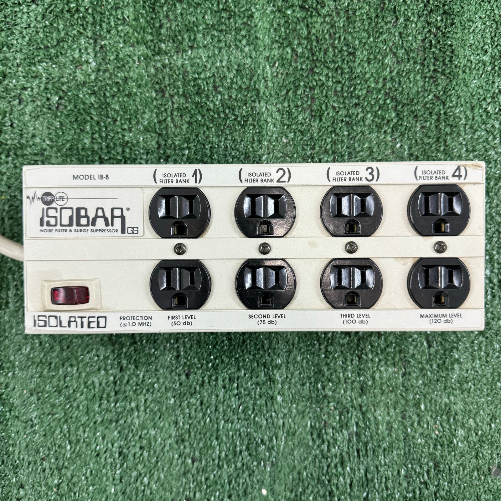 Tripp Lite Isobar Model IB-8 Isolated Noise Filter and Surge Suppressor