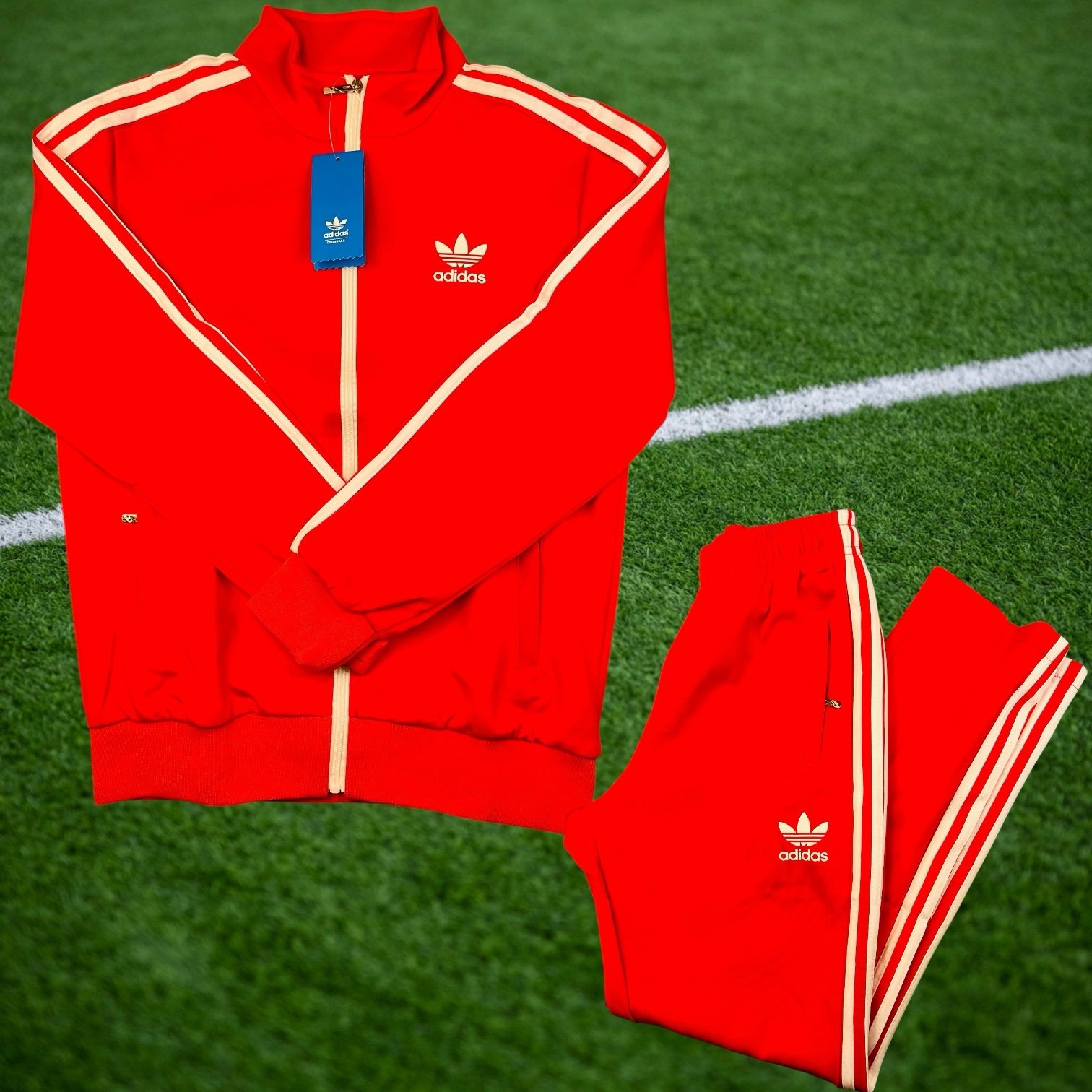 Women’s adidas tracksuit size L