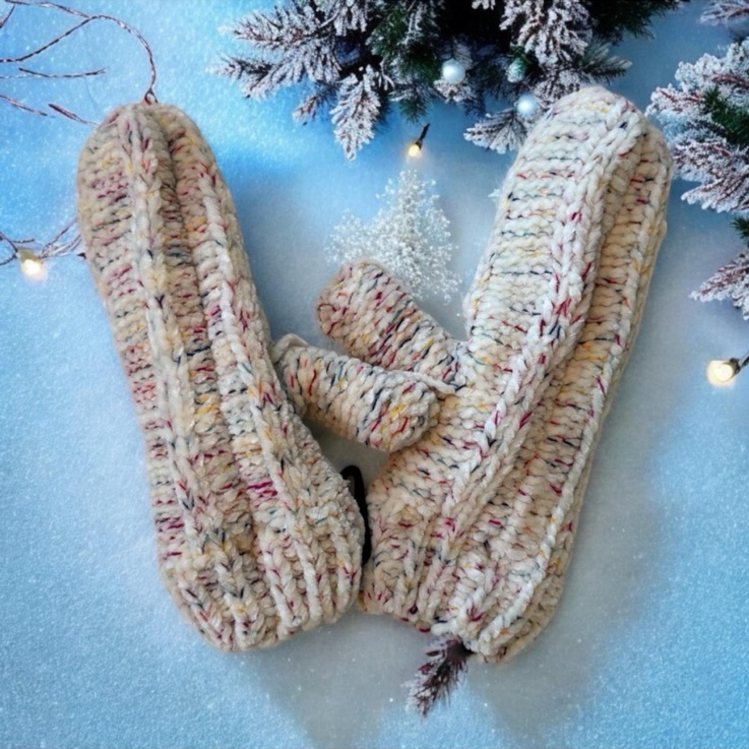 INC International Concepts Space Dye Chenille Mittens