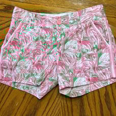 Lilly Pulitzer shorts 38 Size: 00 Lilly Pulitzer