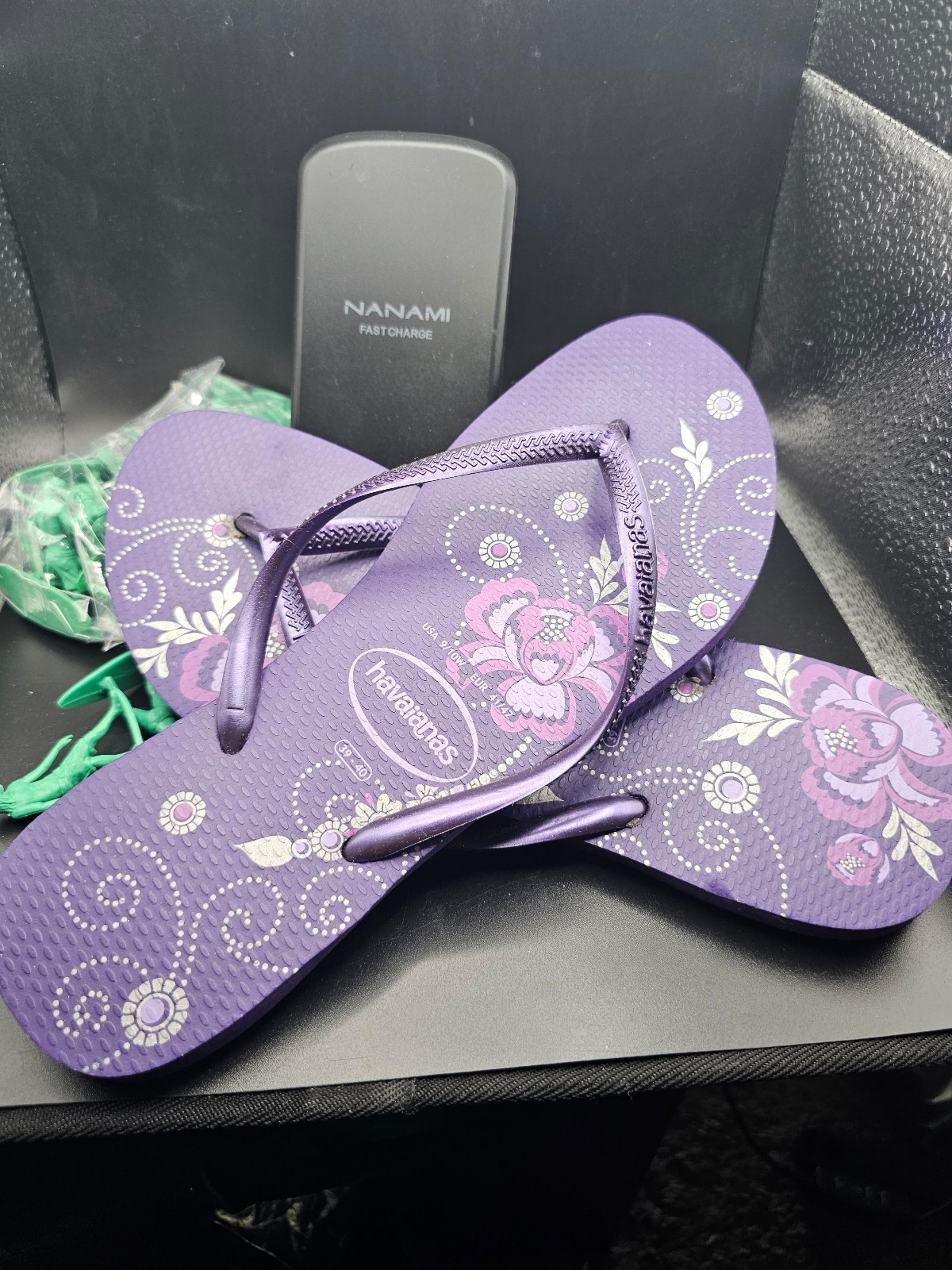 Havanian Slippers Size 9/10