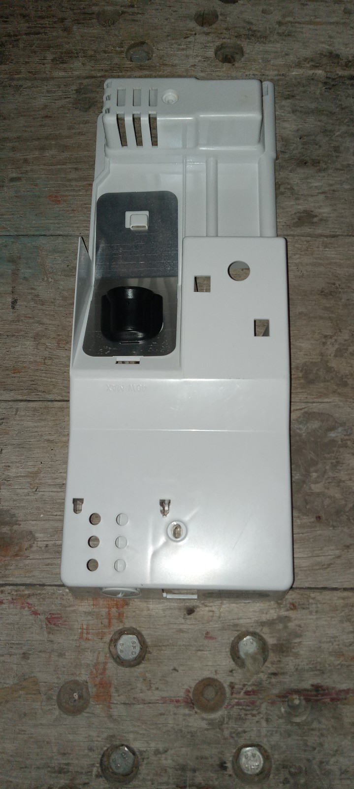 GE Refr. Control Housing wr17x12852