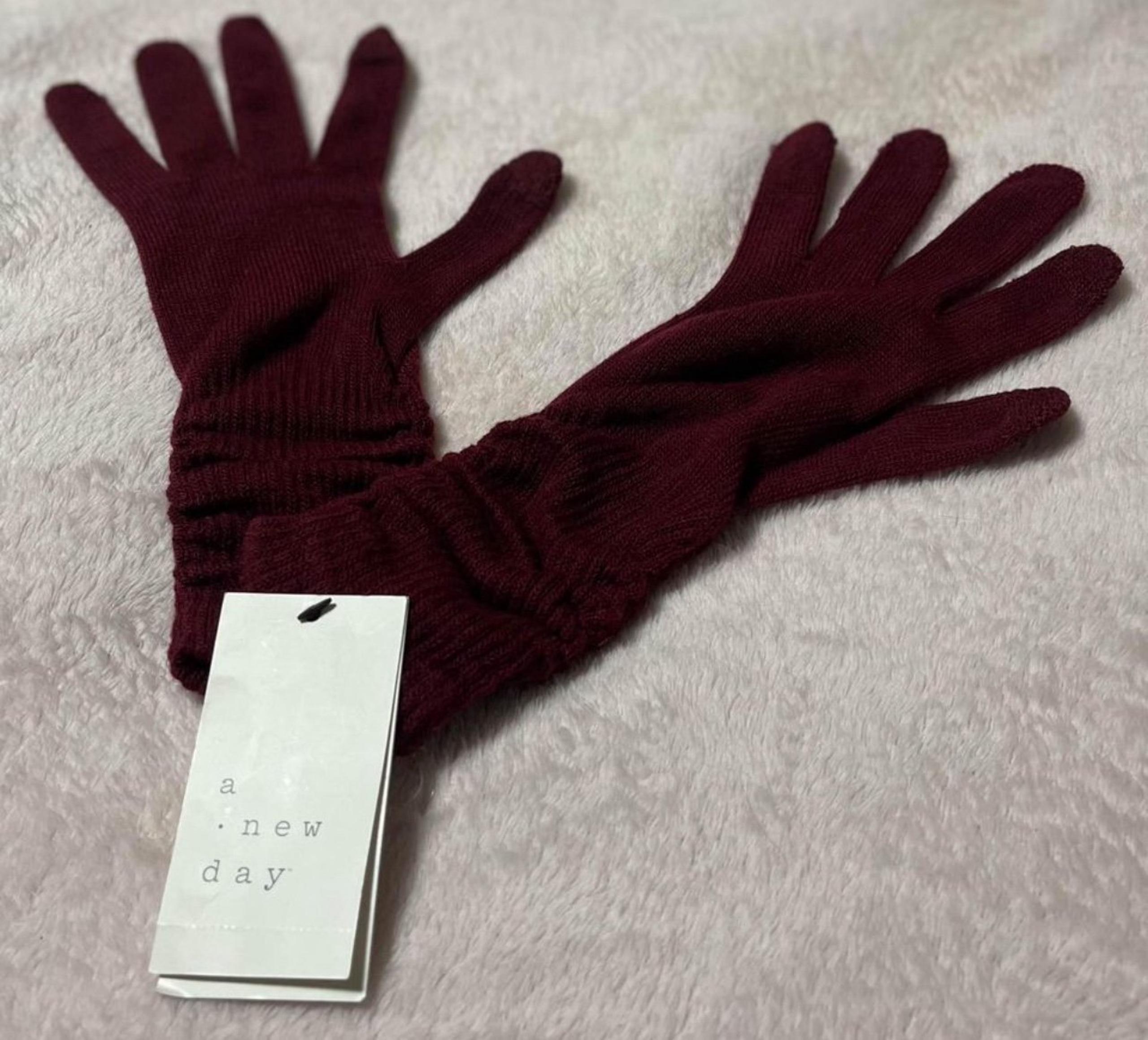 Women’s One Size Burgundy A New Day Winter Gloves NWT
