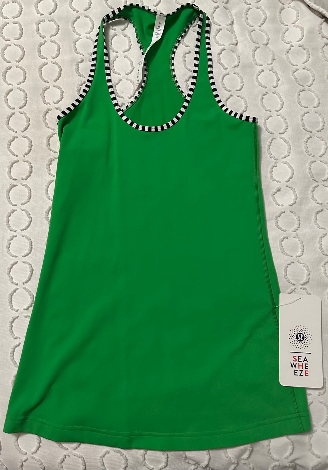 2015 lululemon Seawheeze cool razorback