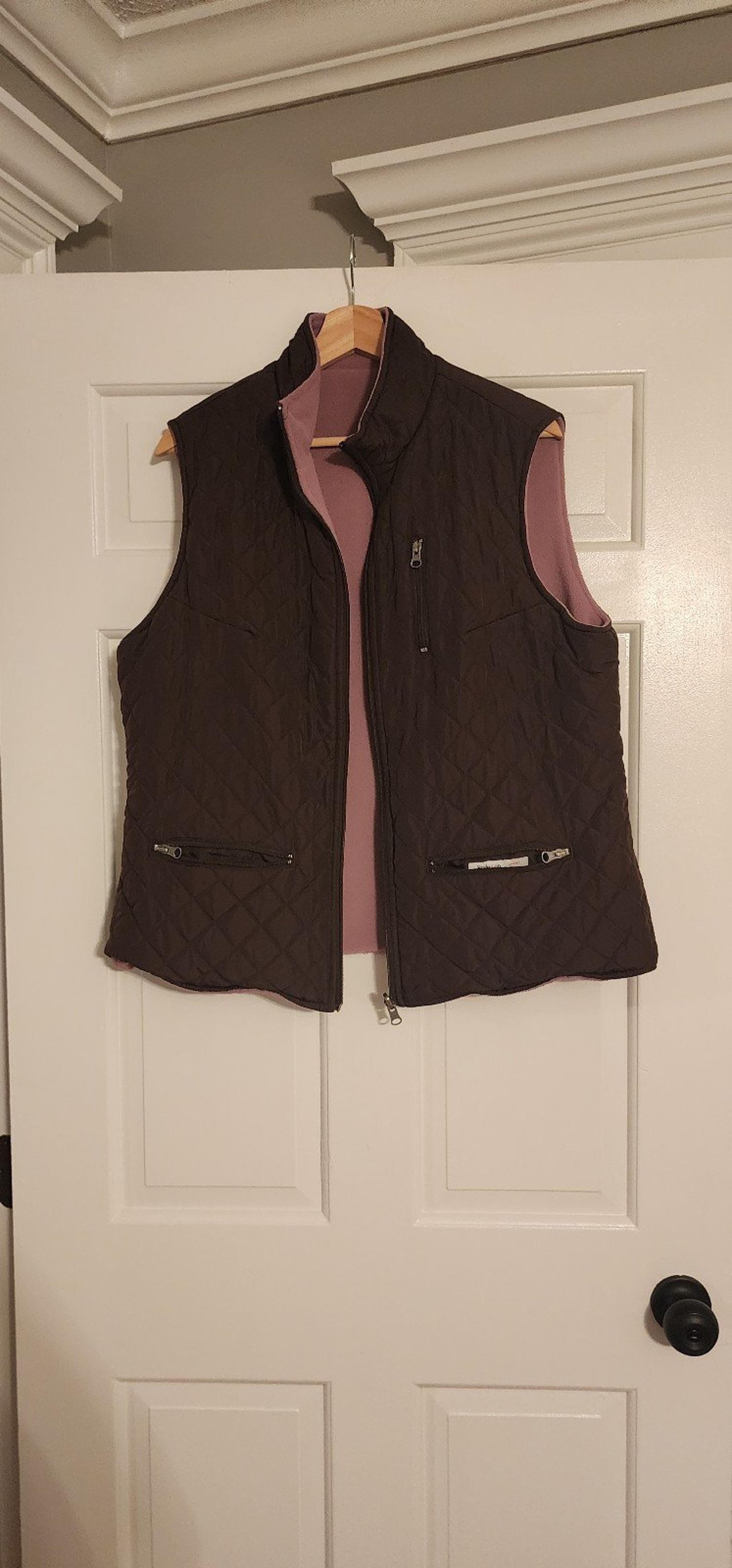 Style & Co Sport XL reversible vest pink purple colors  6 pockets hiking walking