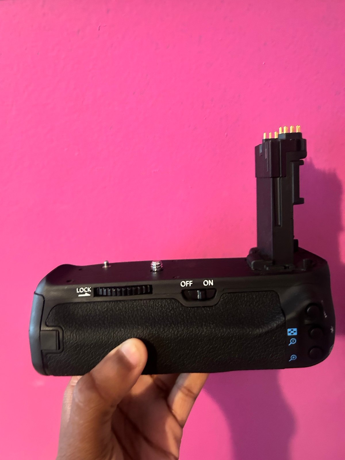 Battery grip