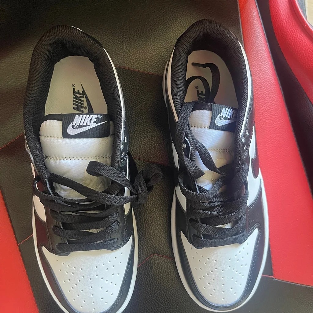 Nike Dunk Low Shoes Black and White Panda Women Sizes 6.5