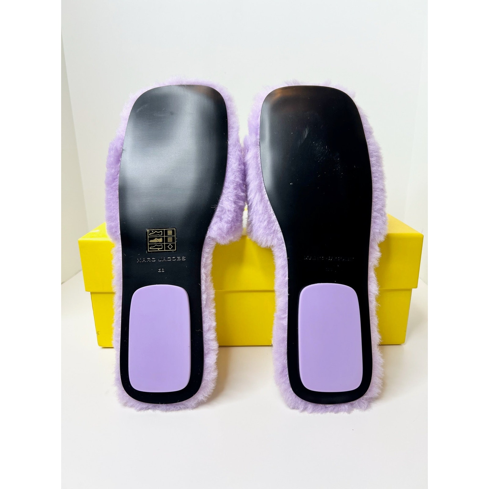 【関税込み】Marc Jacobs パープル The J Marc Teddy サンダル Marc Jacobs The J Marc Teddy Sandals | Purple | FARFETCH JO