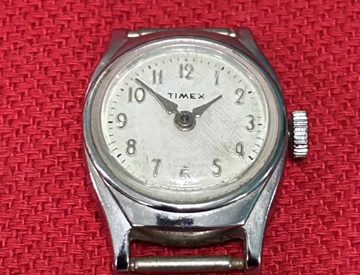 Vintage Timex Silver Tone Case Wind-up Analog Women's Watch Works RARE!