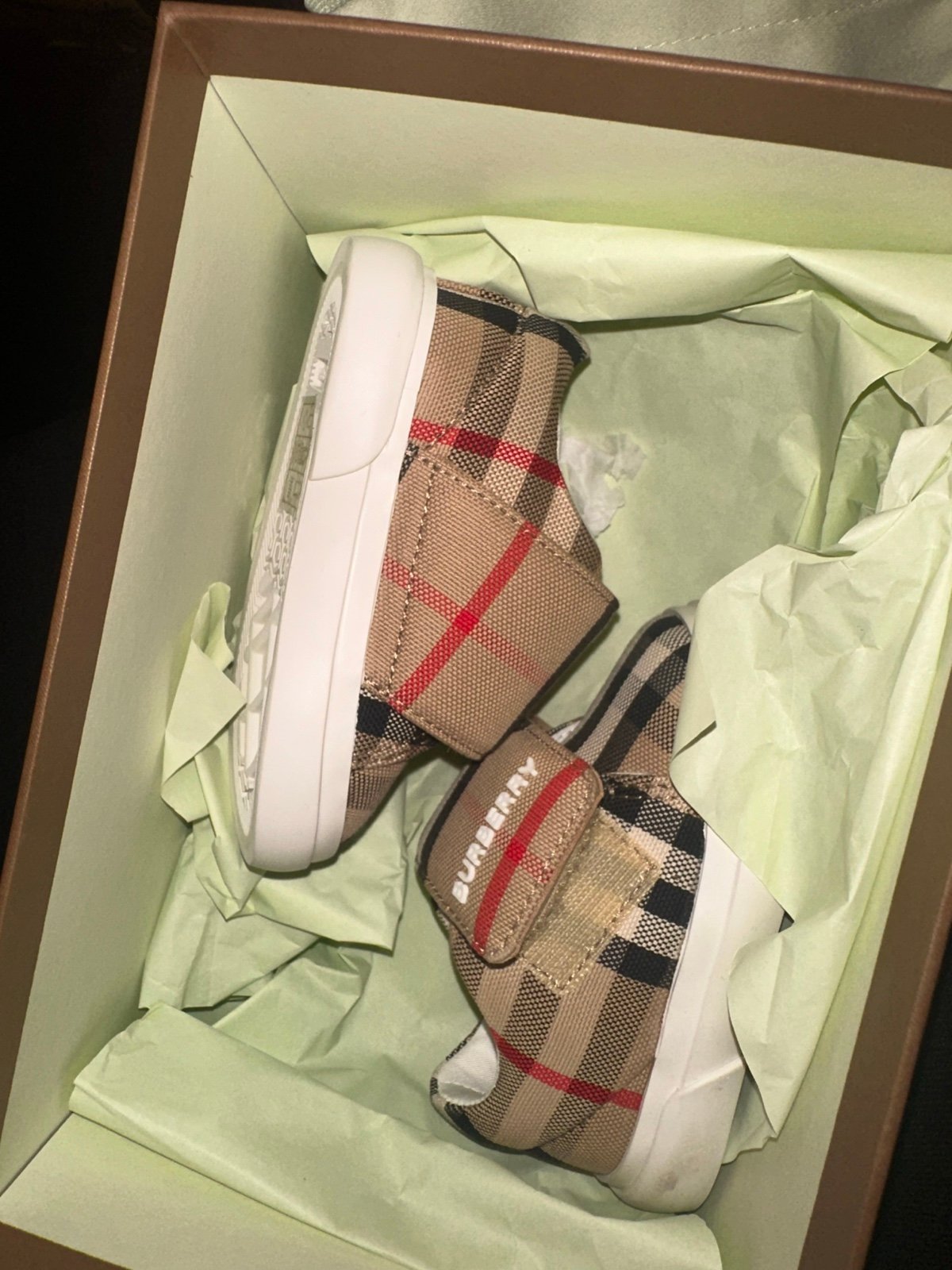 Burberry infant sneakers