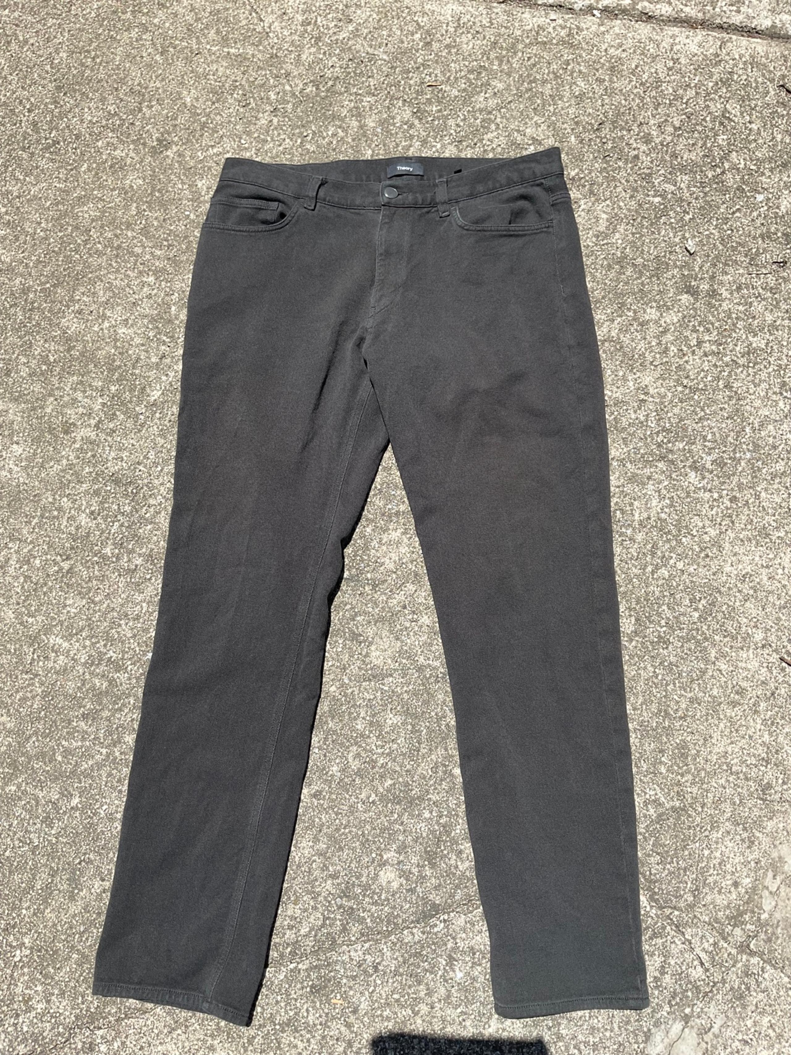 Theory Men's Raffi 5-Pocket Pant in Neoteric Twill Charcoal Black Size 36x30
