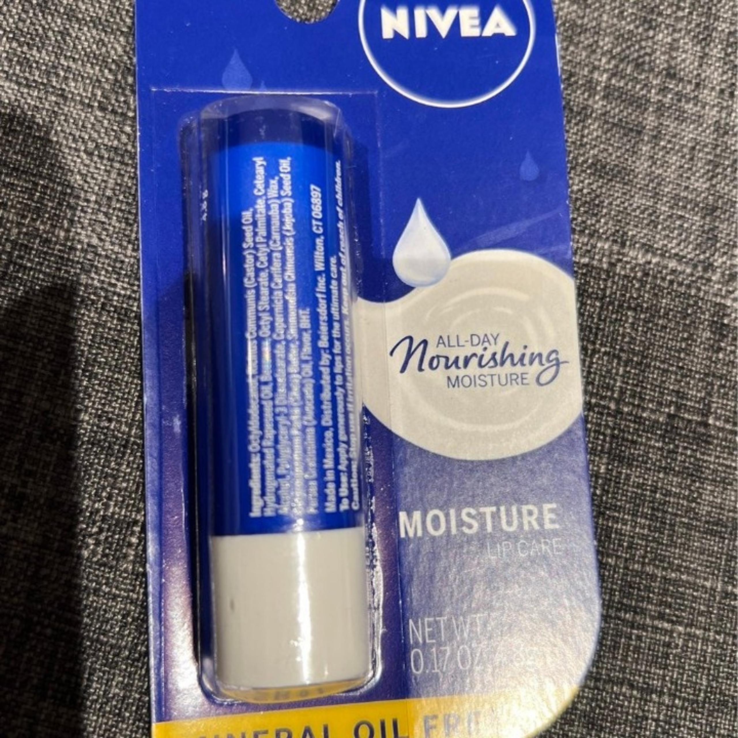 Nivea moisture lip care original chapstick balm