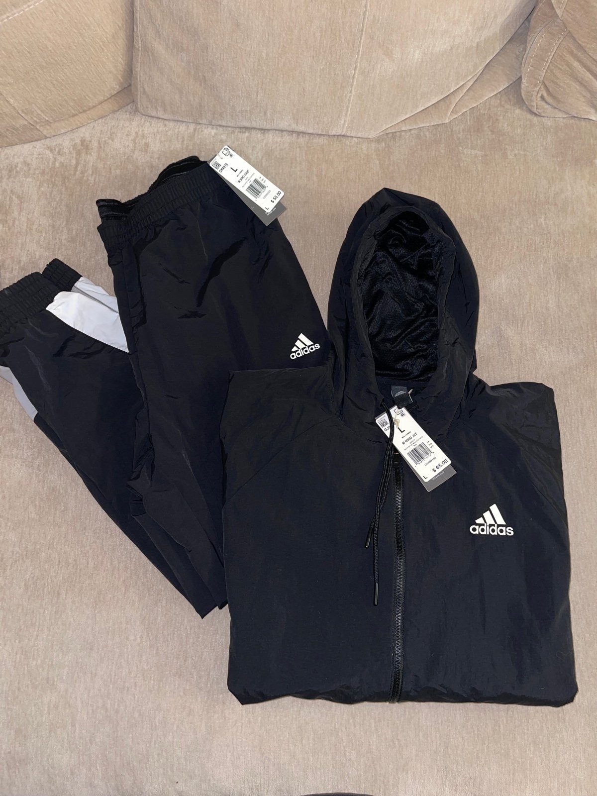 Men Adidas Windbreaker Jogging Set