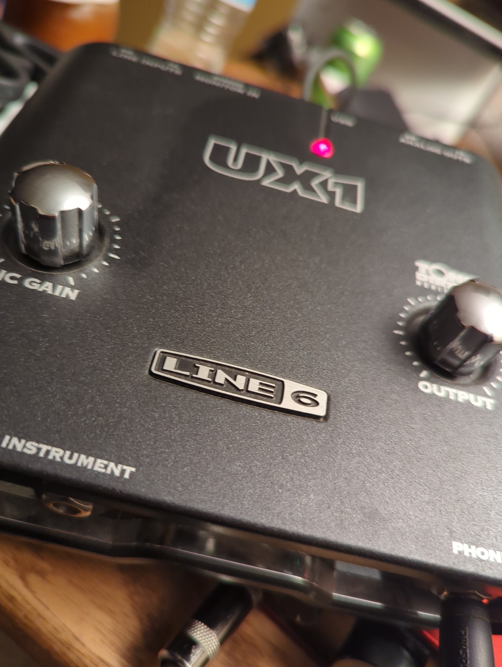 line 6 pod UX1