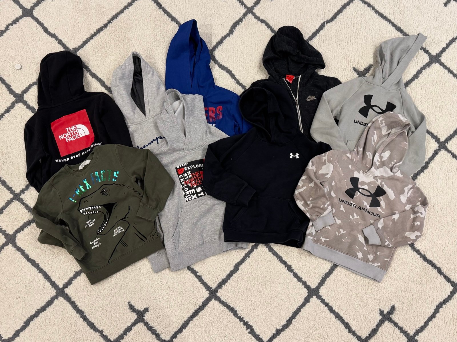 Boys Hoodie Sweatshirt Bundle size small 7/8