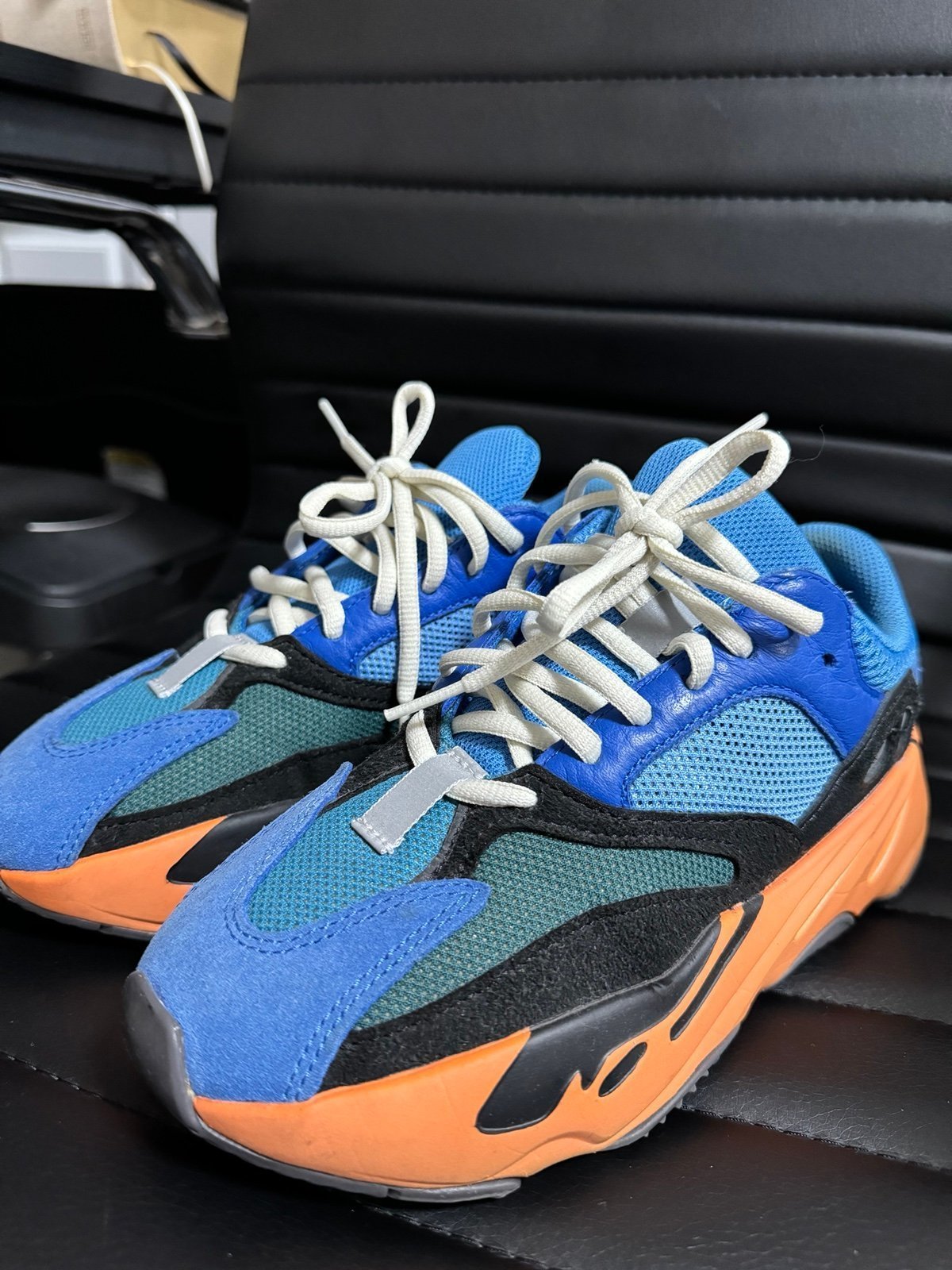 Yeezy Boost 700 Bright Blue size 4.5
