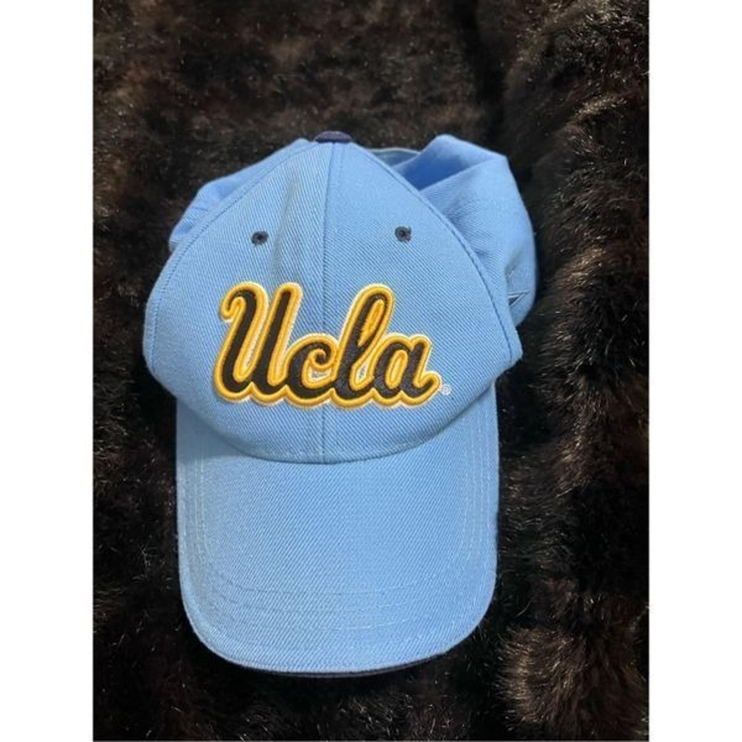 UCLA Bruins Colosseum Blue 20% Wool 90's Vintage Cap - osfm