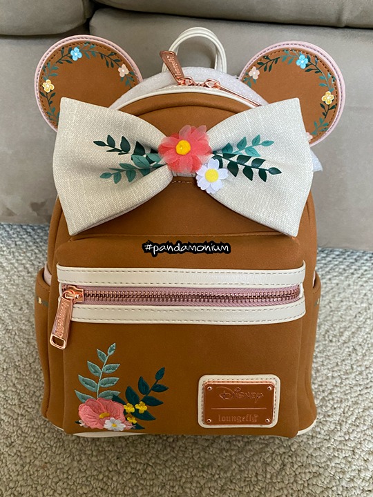 Loungefly Minnie Mouse Fall Backpack