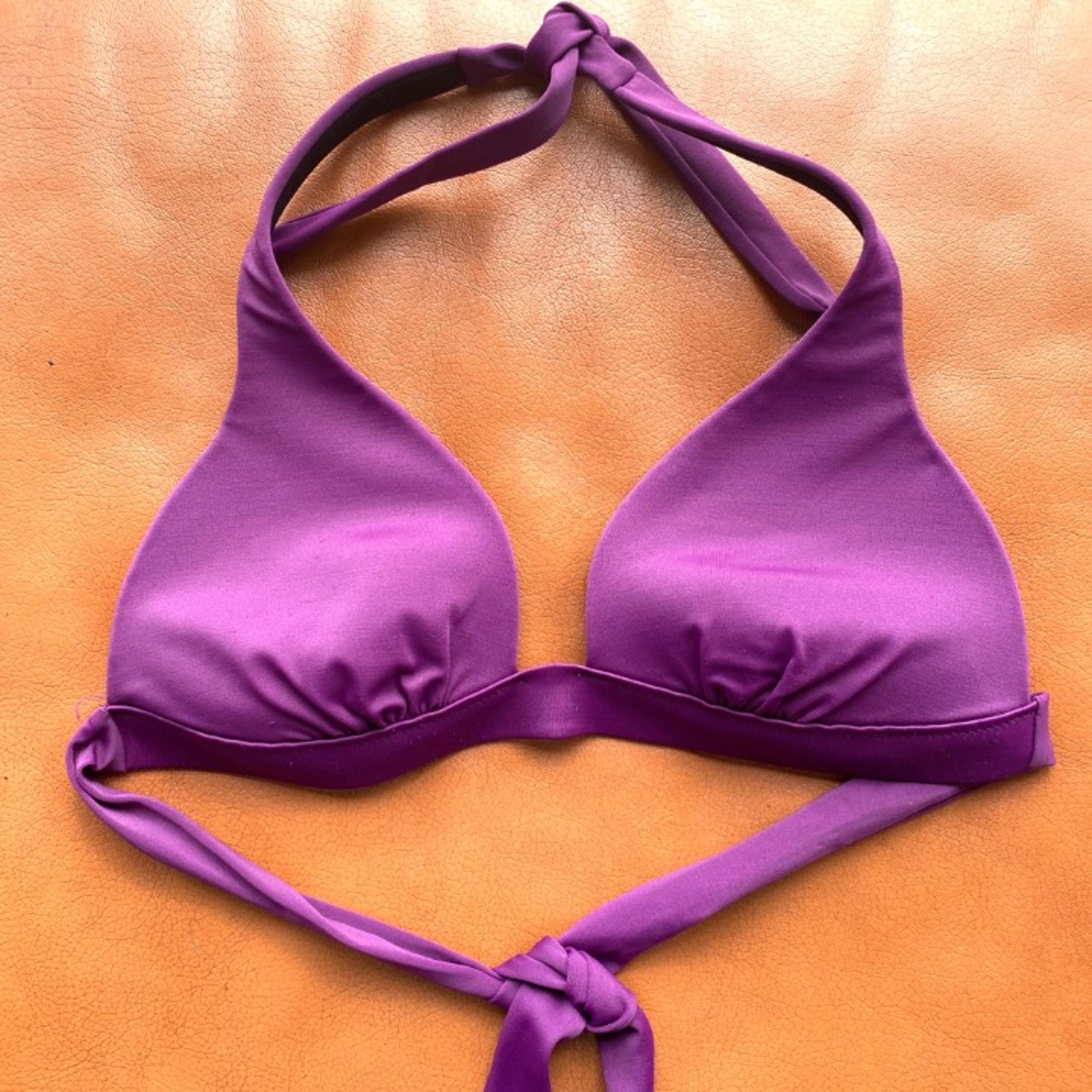 Victoria's Secret VS purple wide tie triangle swim Bikini top lightly padded Med