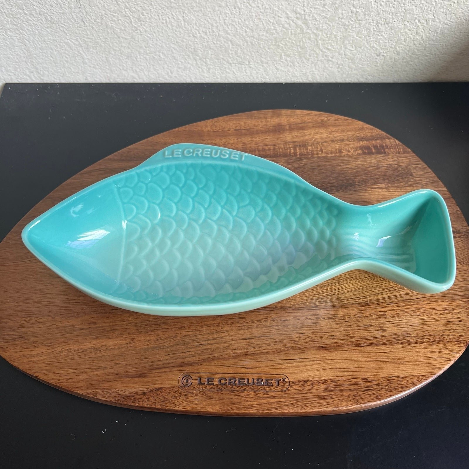 NIB LE CREUSET Medium Fish Dish Cool Mint