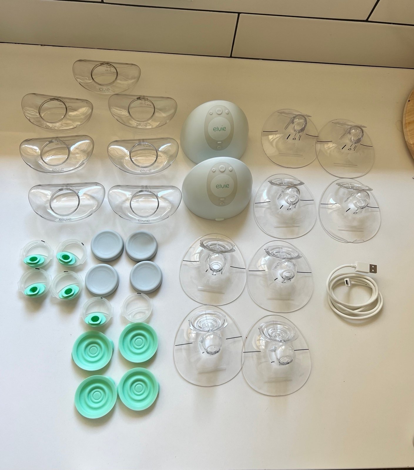 Elvie double breast pump