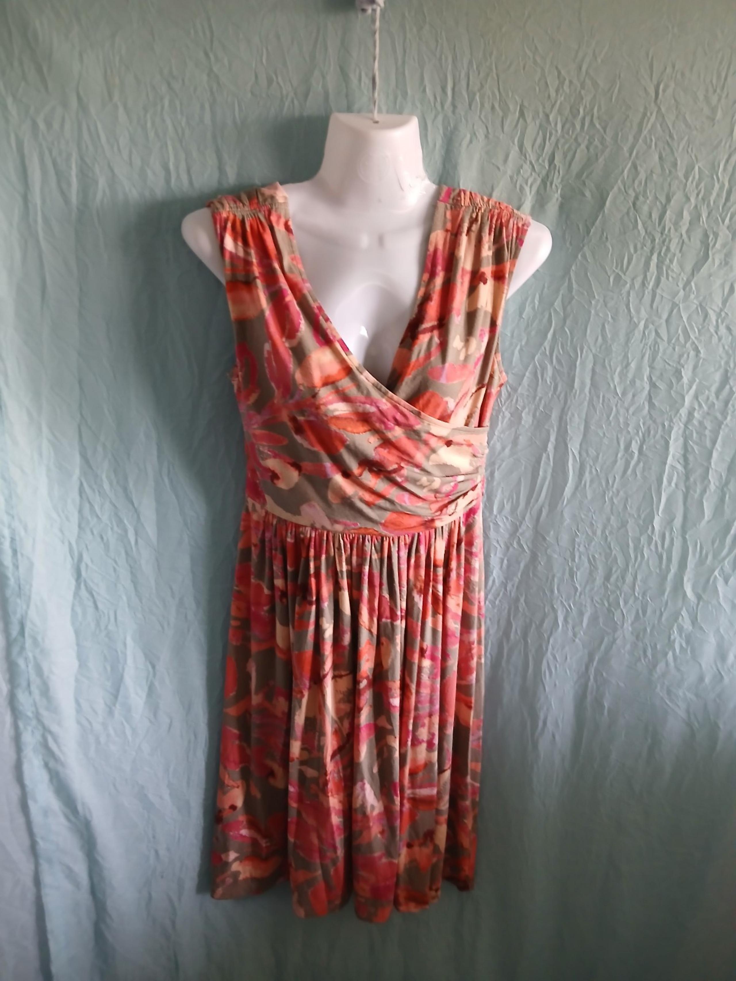 Ann Taylor floral knee-length dress medium