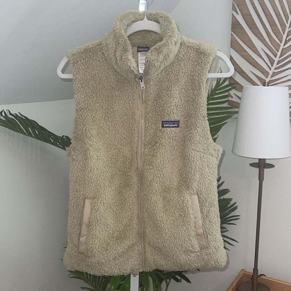 Patagonia Women's Los Gatos Sterling Sherpa Fur Full Zip Vest