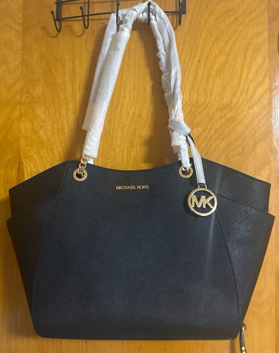 Michael Kors Purse and matching Wallet