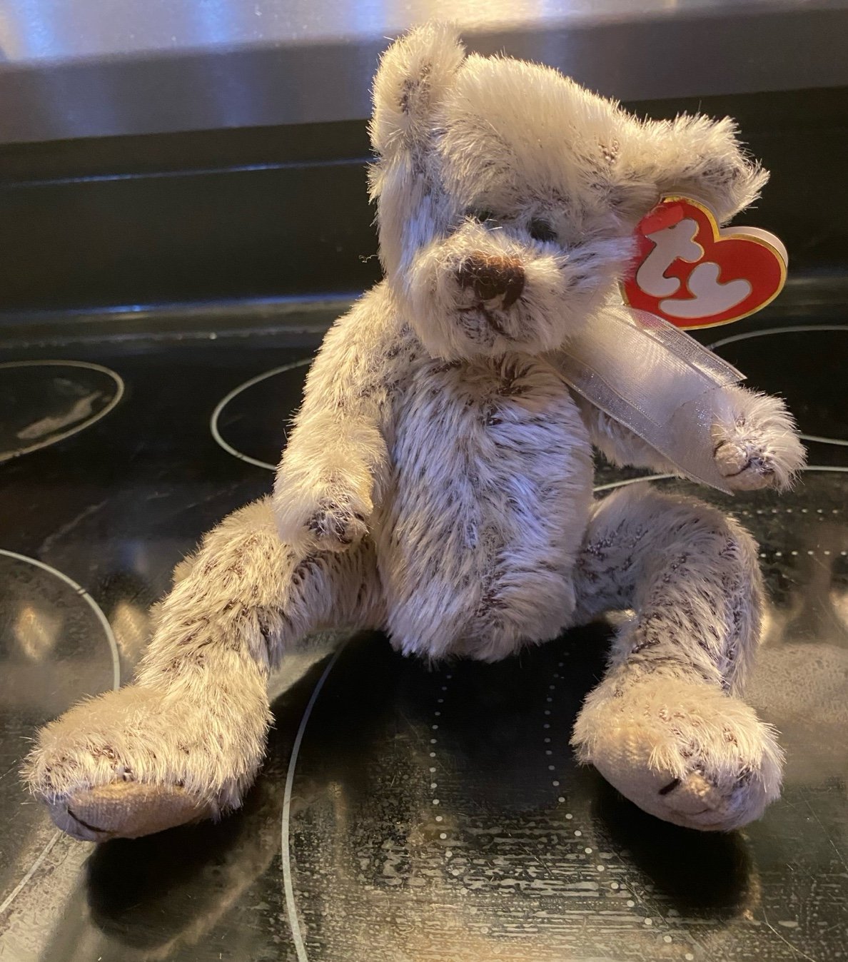 Ty the attic treasure collections, Grayson beanie baby with PVC pallets