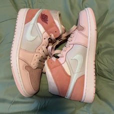 Jordan 1 Mid Digital Pink (Women's)