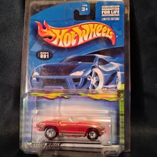 HOT WHEELS 2001 TREASURE HUNT - RED '65 CORVETTE w/REAL RIDERS RR #1/12