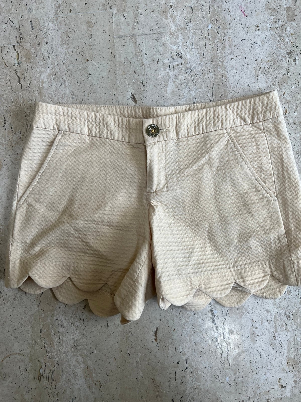 Lilly Pulitzer Gold Metallic Scalloped Buttercup Shorts Size 0
