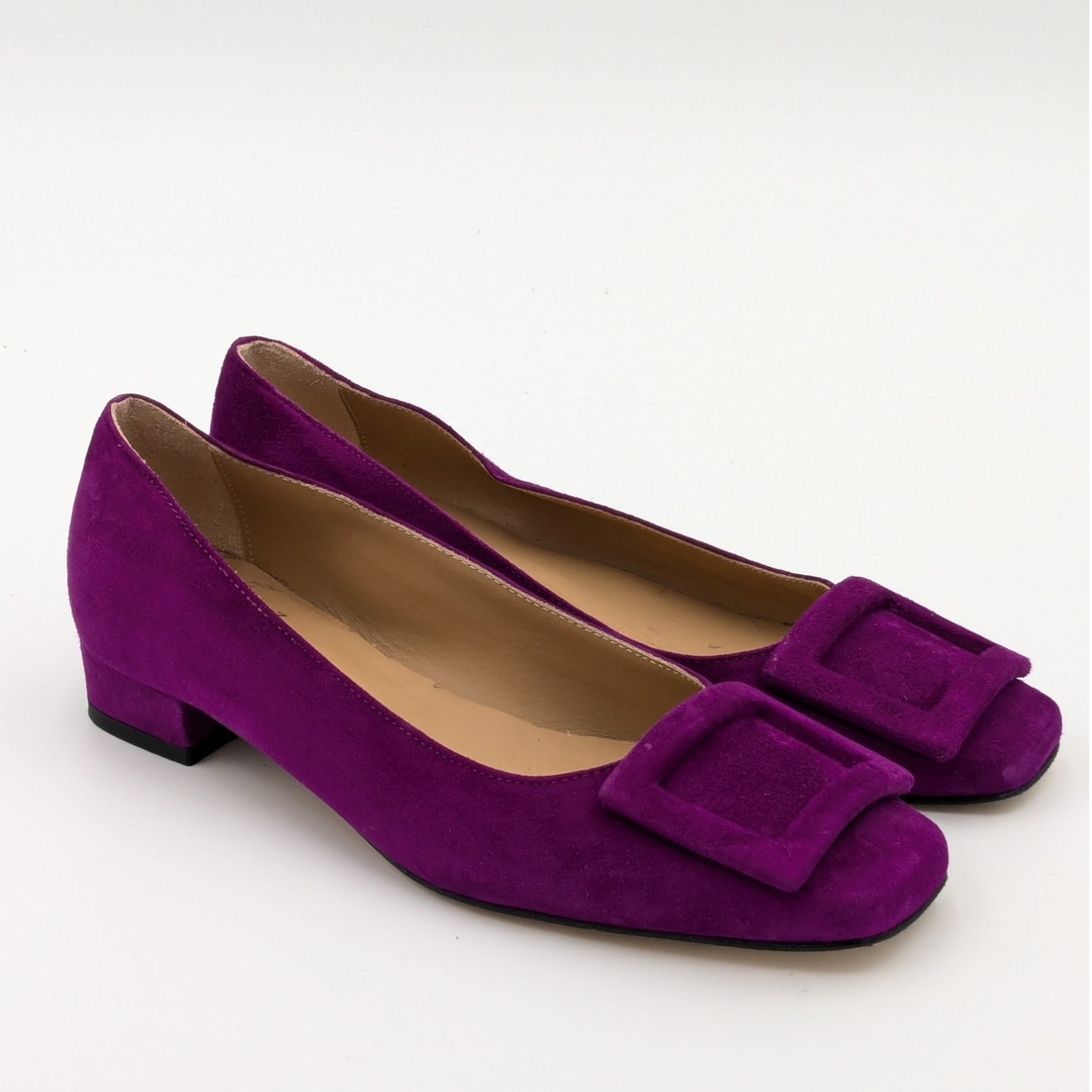 ANN MASHBURN Buckle Flat women's Deep Orchid Suede size US4 EU35