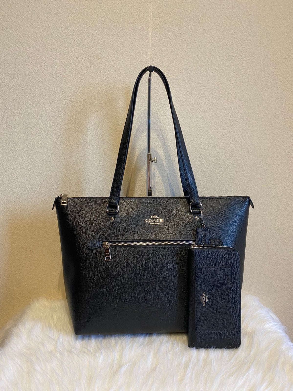 Coach purse and wallet set
