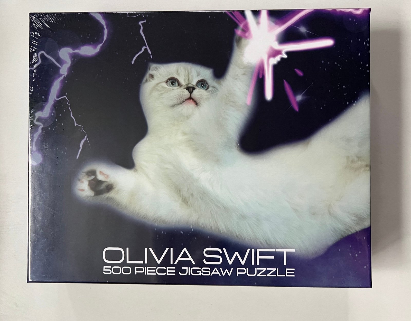 *New* Factory Sealed Taylor Swift Puzzle : Olivia Benson Swift *Sold Out*