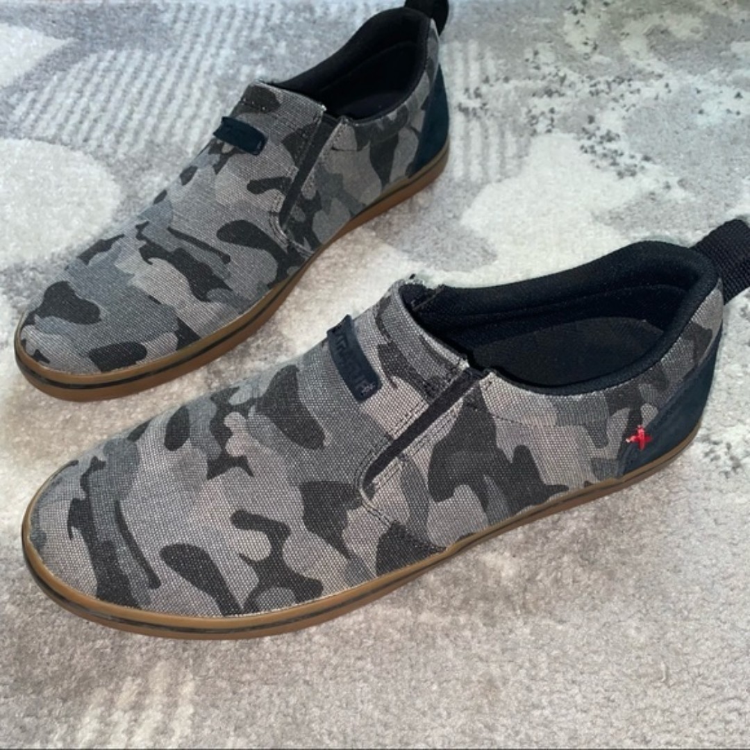 NWOT Xtratuf Men’s Camo Slip On Sneakers