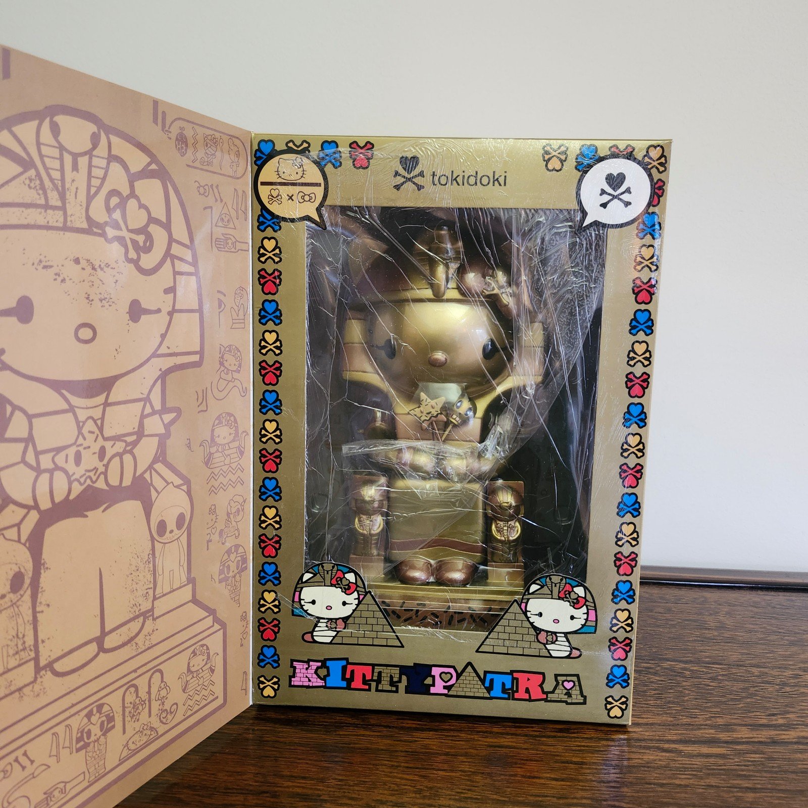 Tokidoki Hello Kitty Gold Kittypatra