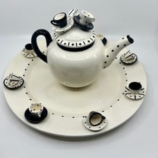 1998 Mud Pie Teapot W/Tiny Outside Mug & Saucer On Lid W/ Ceramic Serving Tray
