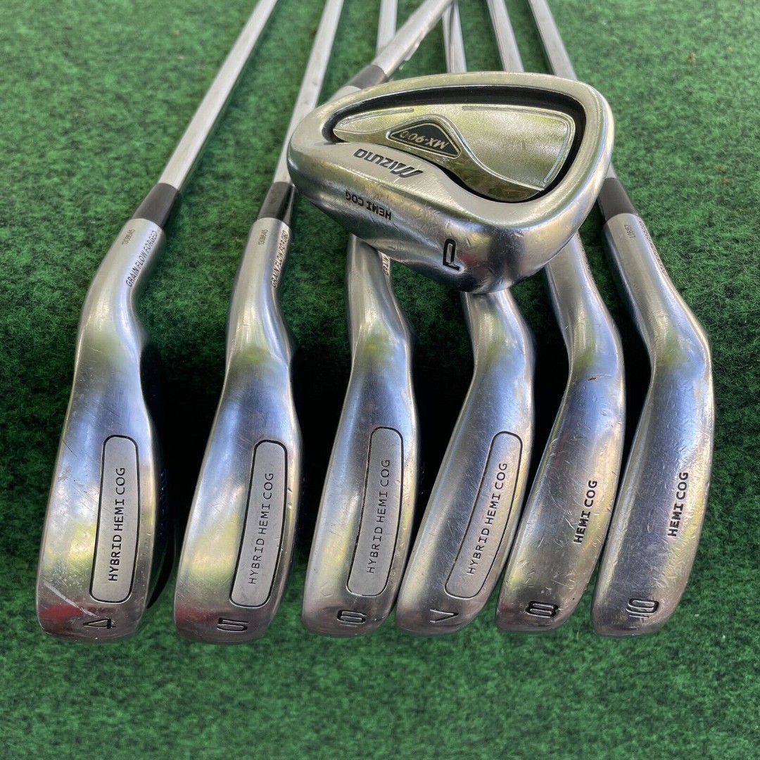 Mizuno MX-900 Irons Set 4-PW Dynalite Gold - Steel Shafts - R300. RH