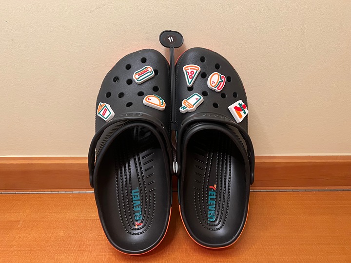 Brand New 7-Eleven X Crocs Clog Women's 13 / Men's 11 Black