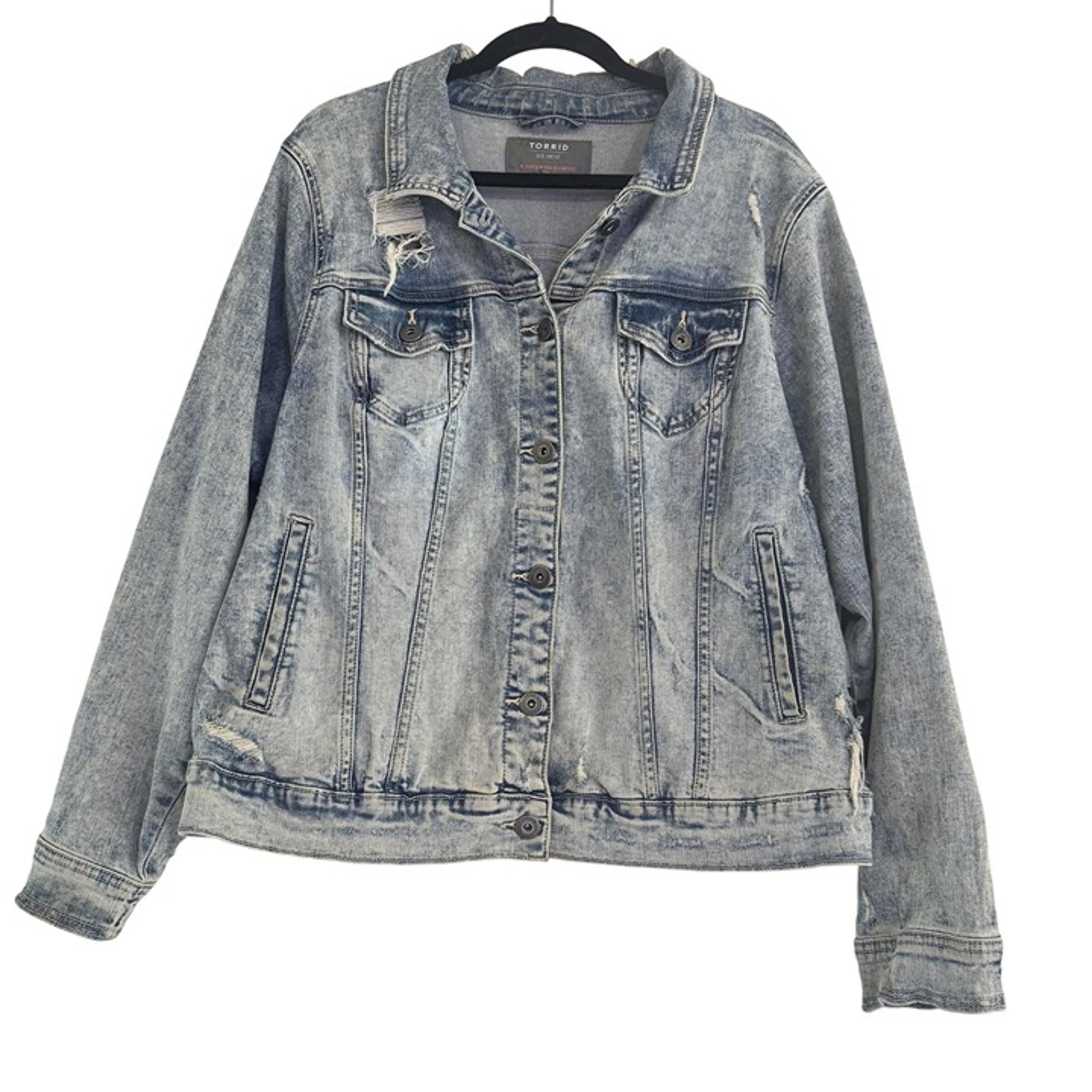 Torrid Destructed Denim Jean Jacket Womens Light Wash Trucker Distress Size 3X