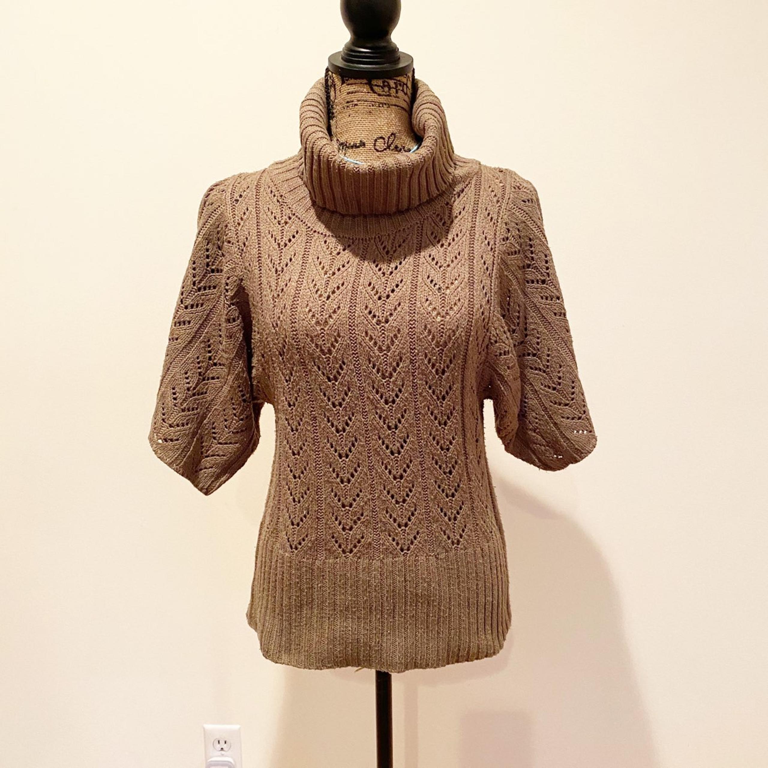 Forever 21 Turtleneck Sweater 3/4 sleeve