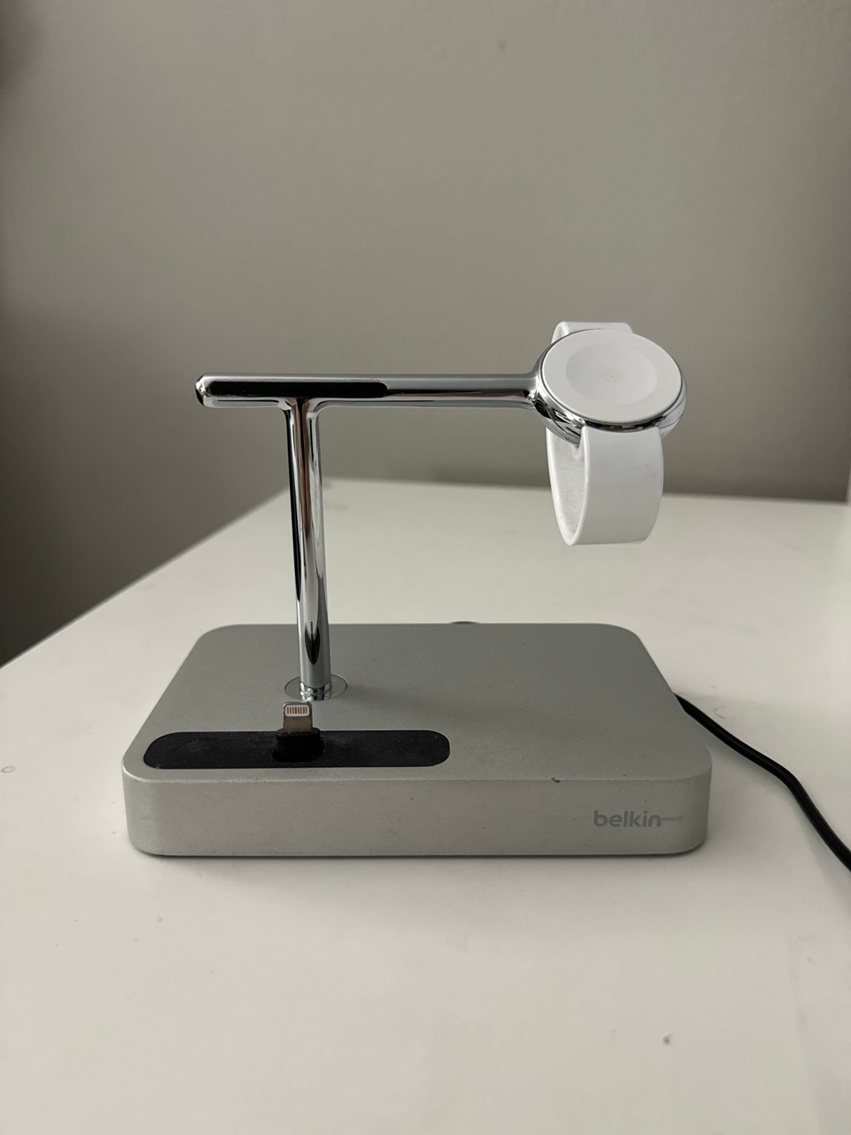 Belkin Valet Charge Dock for Apple Watch and iPhone (Lightining Connector)