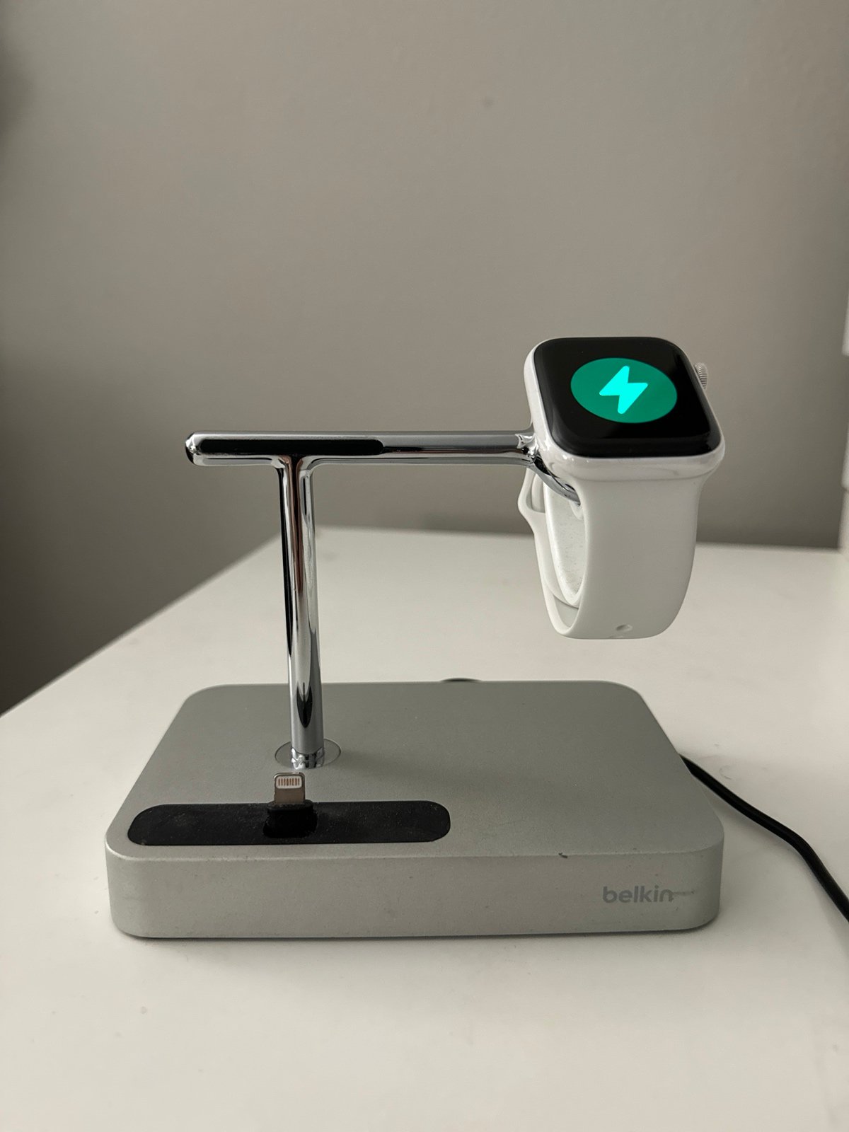 Belkin Valet Charge Dock for Apple Watch and iPhone (Lightining Connector)