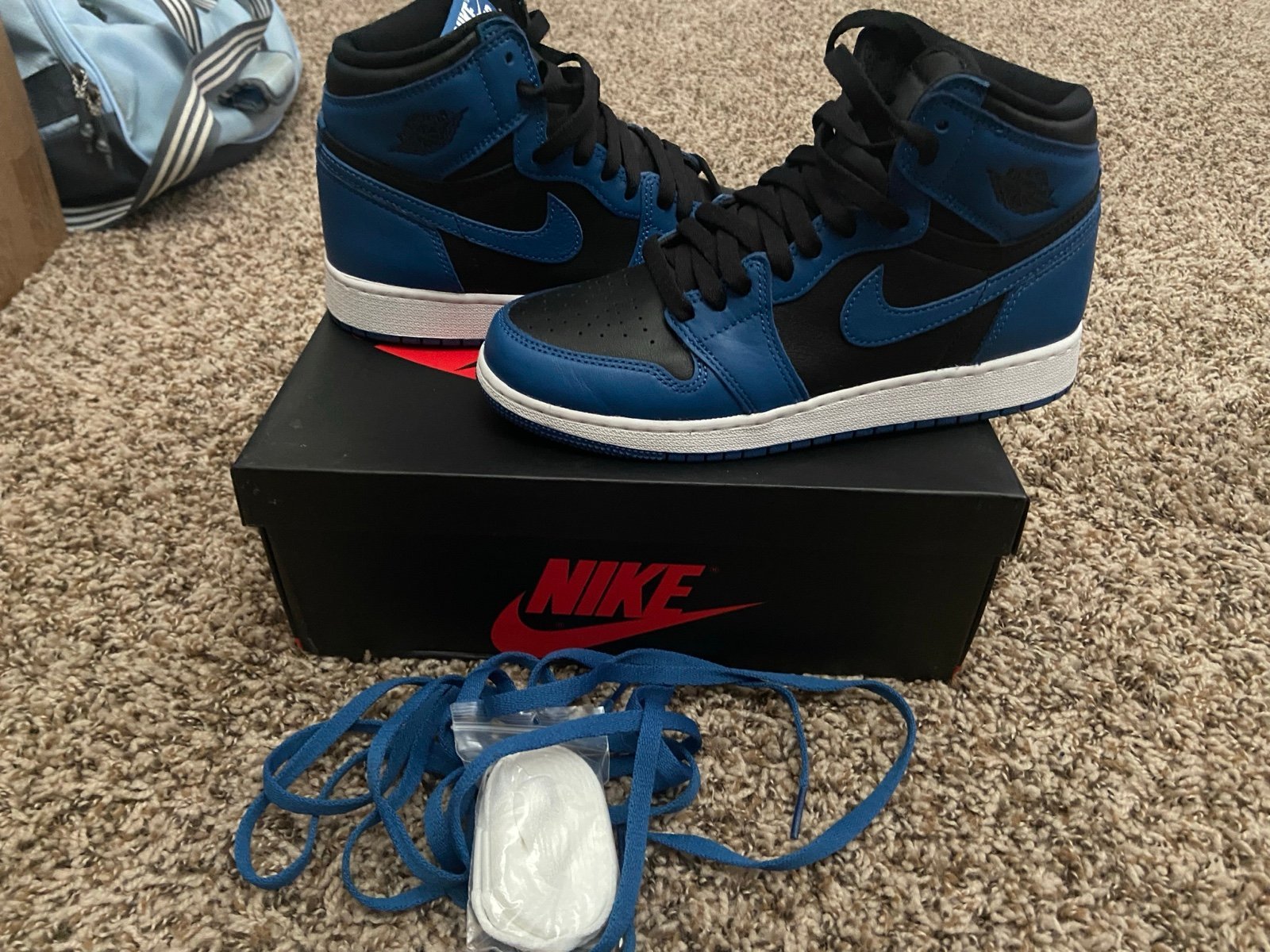 Air Jordan 1 dark marina