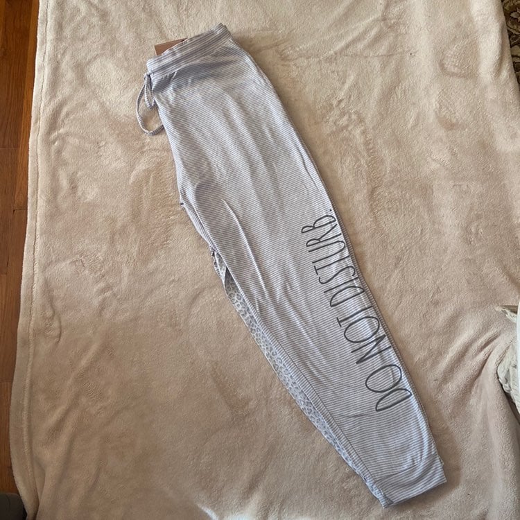 Rae Dunn 2 Pack of Joggers Size Medium