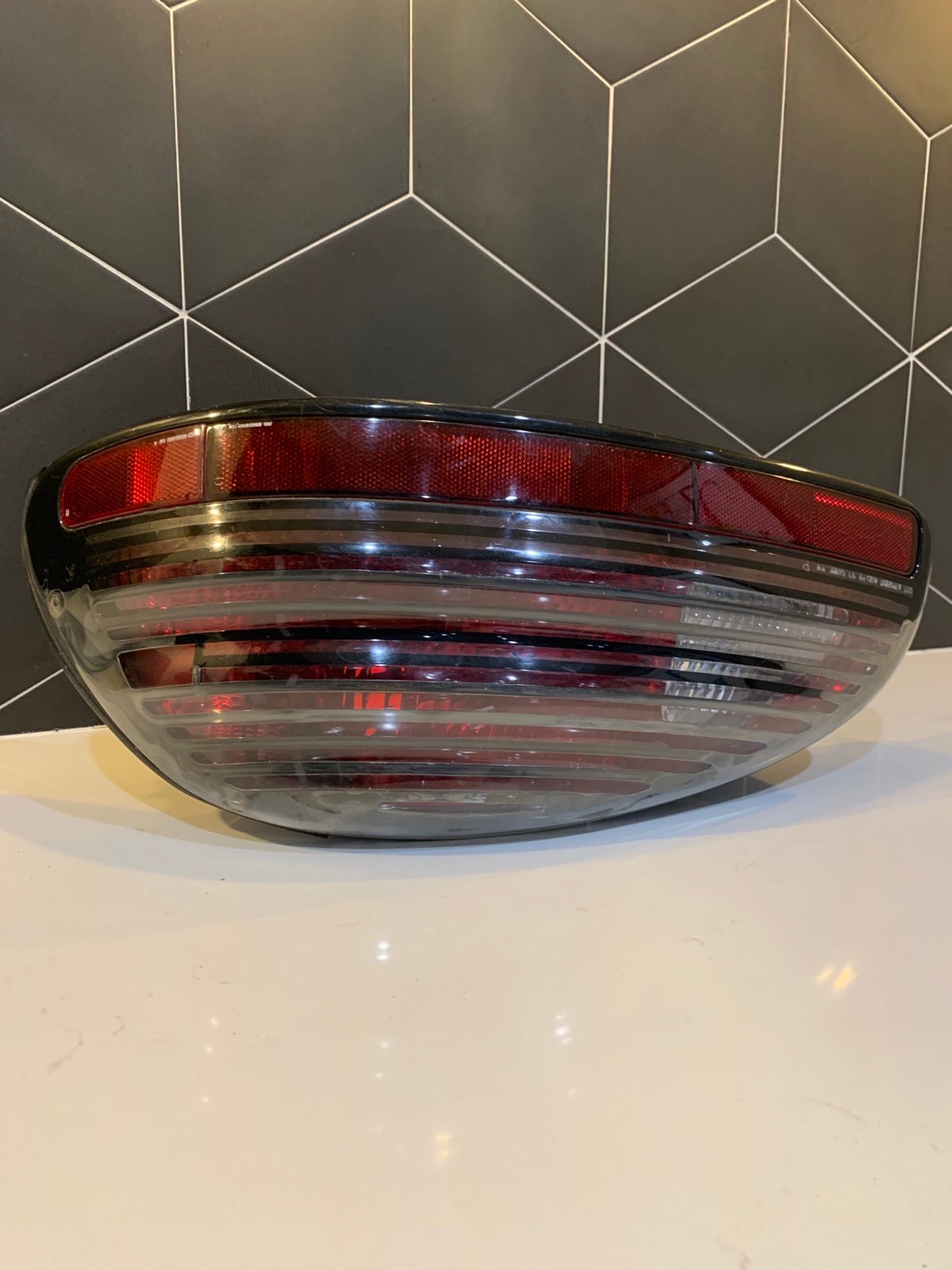 16522290 Genuine GM Passenger Side Tail Light Fits '97-'03 Grand Prix RIGHT