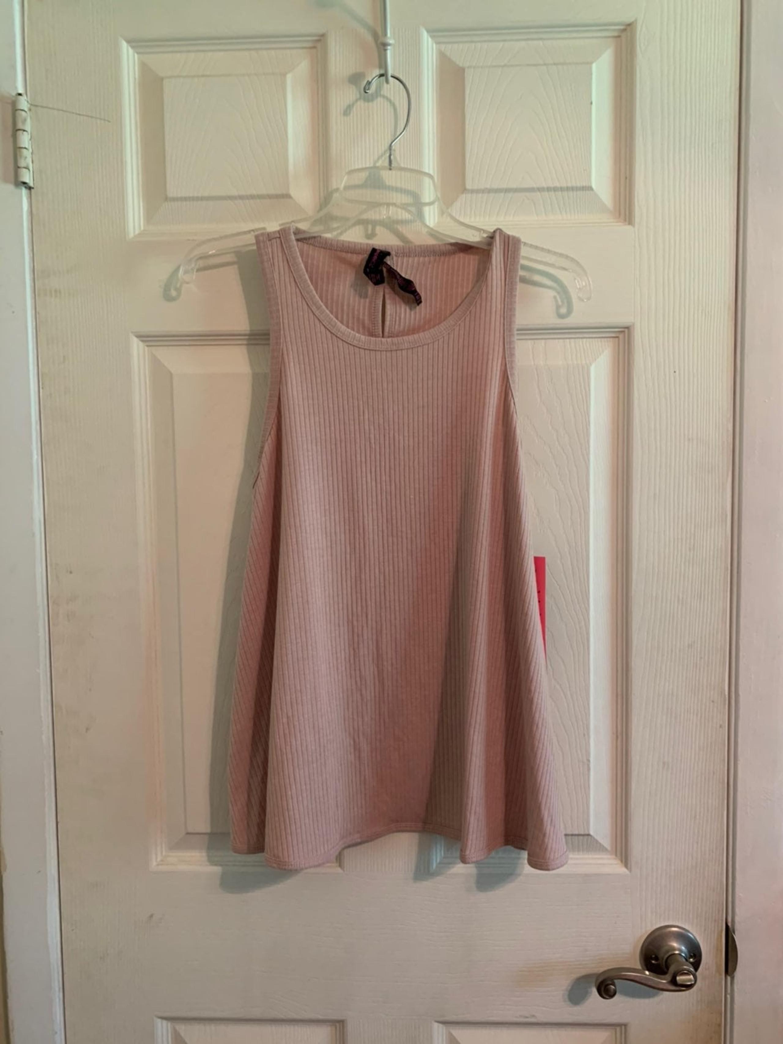 Betsy Johnson athletic tank pink size la